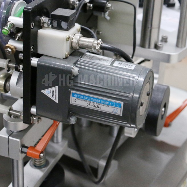 Beer Bottle Labeling Machine