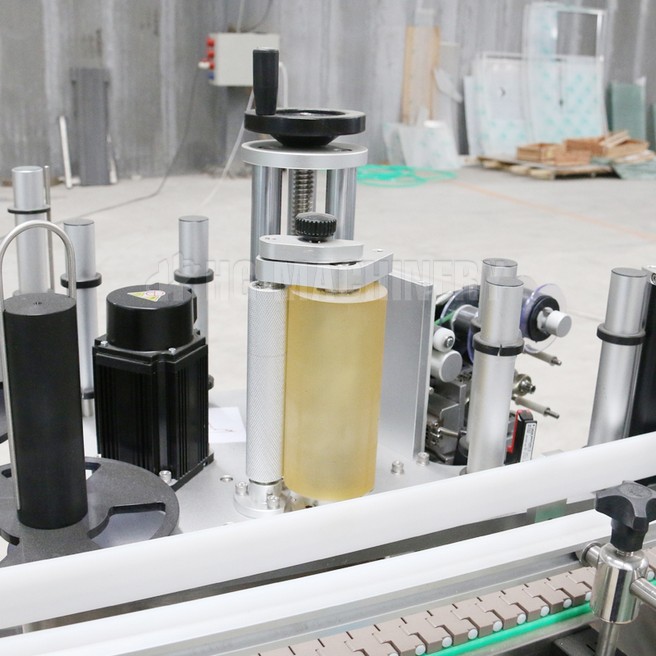 Beer Bottle Labeling Machine